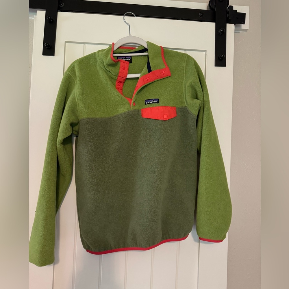 Patagonia fleece - women’s small